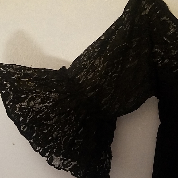 Lace blouse - Picture 2 of 4